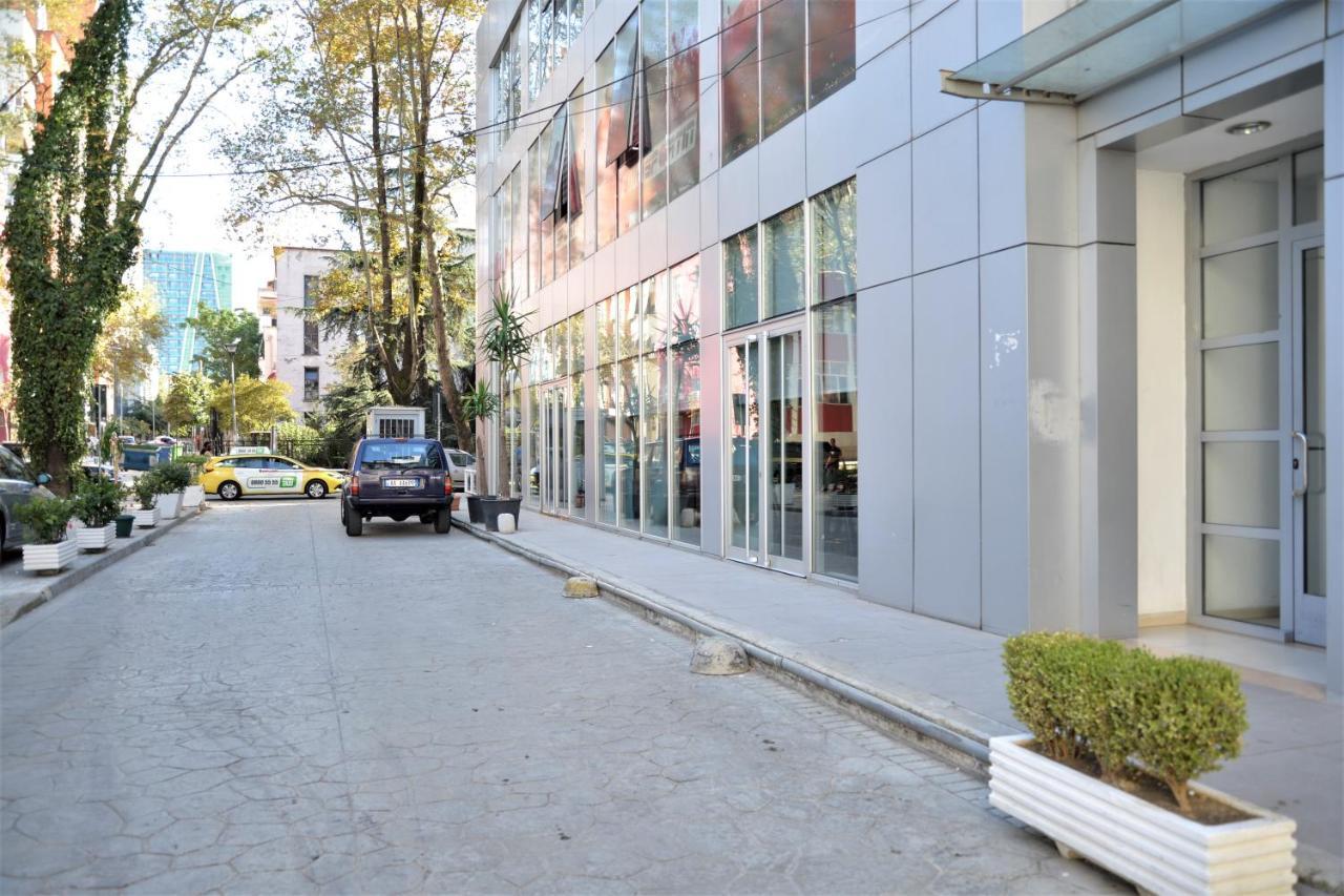 Haris Apartments Tirana Exterior photo
